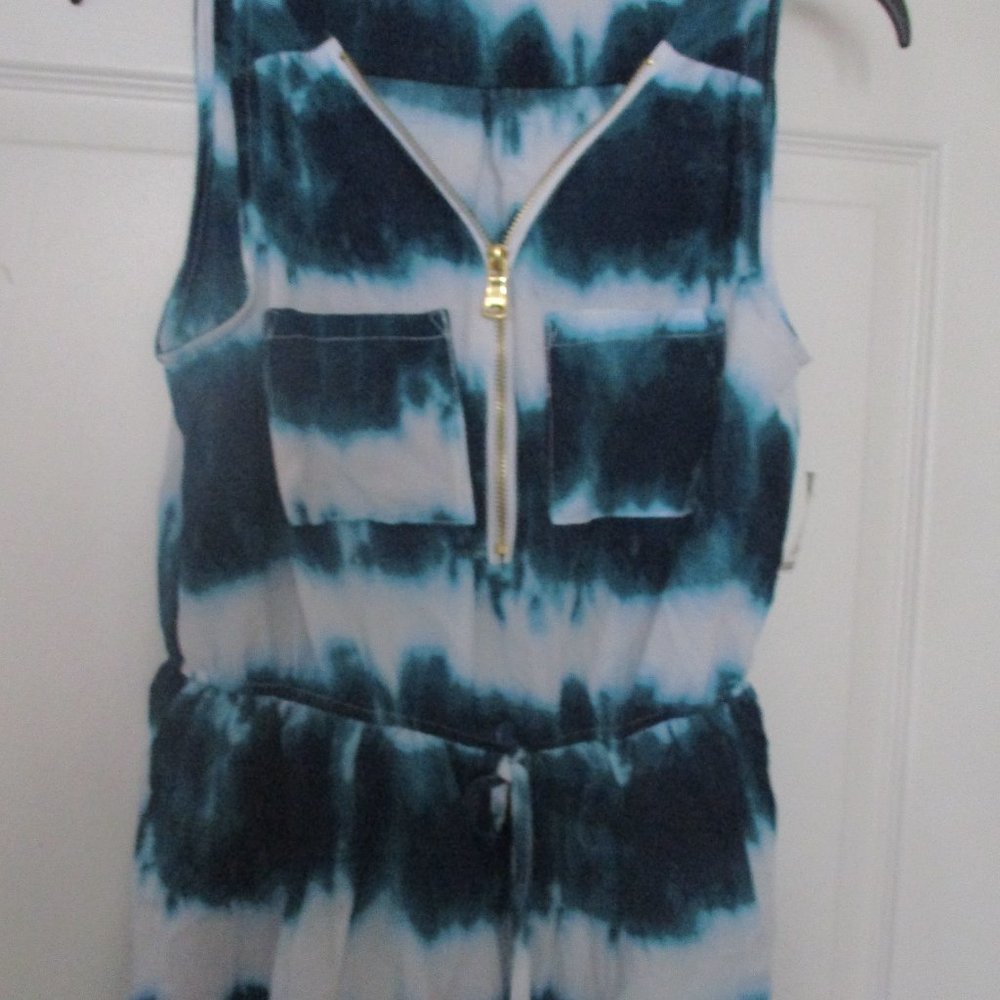 Lily Morgan Geometric Sleeveless Blouse size Small